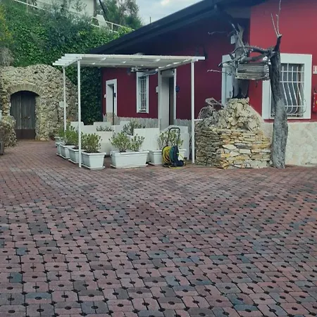 Tenuta San Felice Bed and Breakfast *